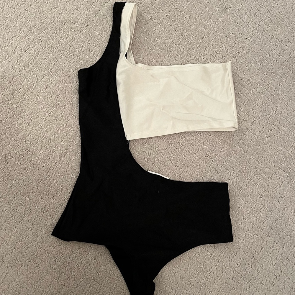 Cherry Mellow Black and White One-Shoulder Bodysuit